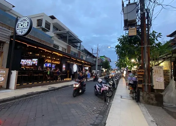 Cozy Kuta - 1 Minutes To The By Micky *